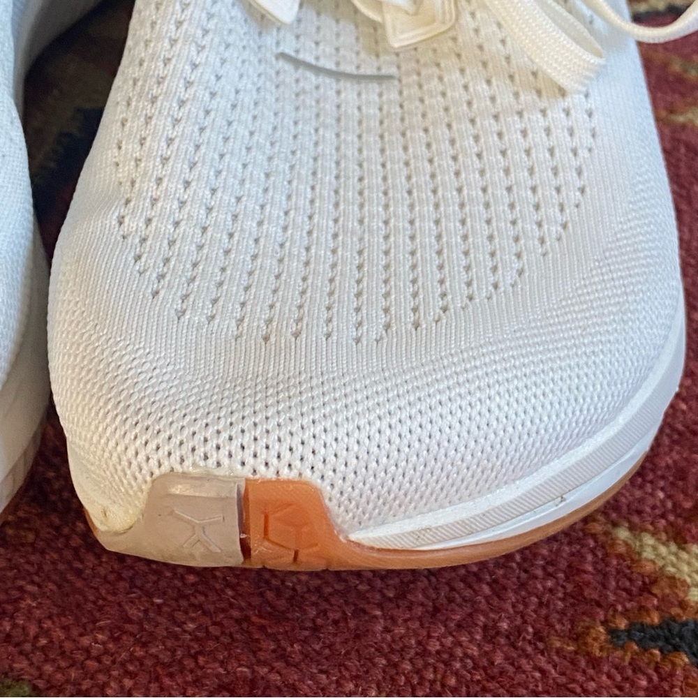 Flux Zero Drop Sneakers - Adapt Runner - White / Gum RN / M8 / W9.5 - Picture 3 of 13